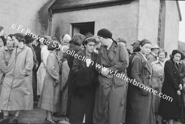 WEDDING AT OGHIL CHURCH MONDAY  BRIDE MARY POWELL OF OGHIL  GROOM  PAT HERNON  KILMURVEY